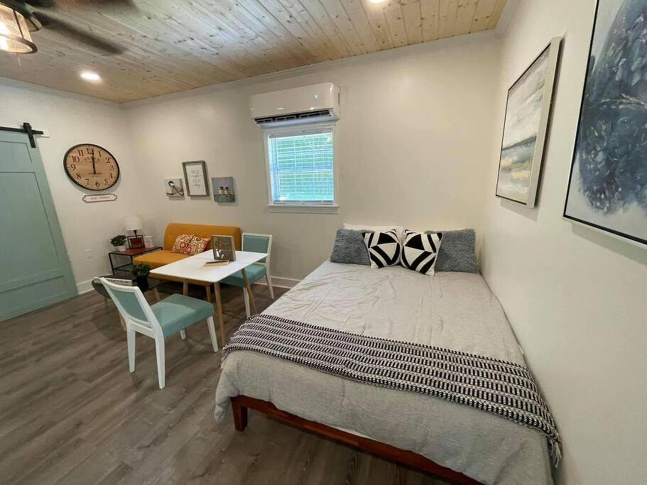 Beautifully Renovated Studio 2 Miles From Marina! Winchester Eksteriør bilde