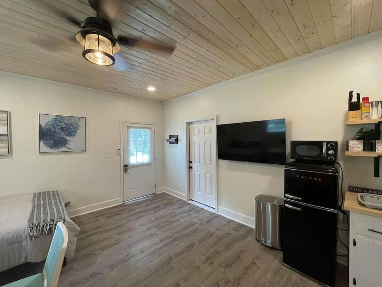 Beautifully Renovated Studio 2 Miles From Marina! Winchester Eksteriør bilde