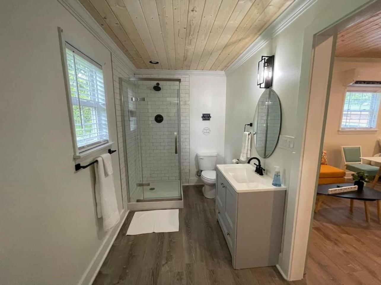 Beautifully Renovated Studio 2 Miles From Marina! Winchester Eksteriør bilde