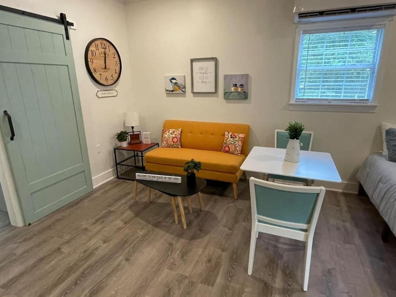 Beautifully Renovated Studio 2 Miles From Marina! Winchester Eksteriør bilde